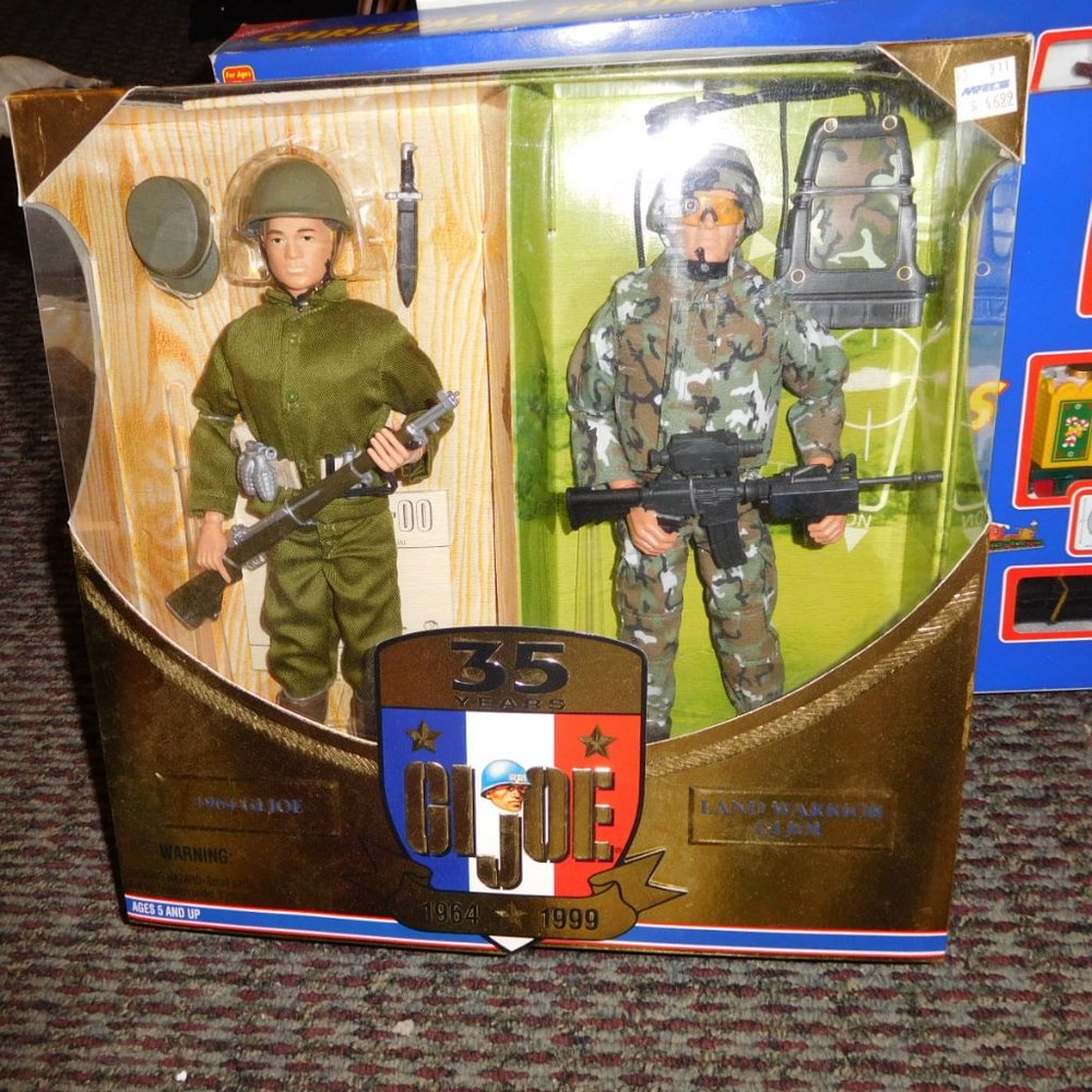 NEW GI JOE 35 YEARS 1964 JOE AND LAND WARRIOR GI J